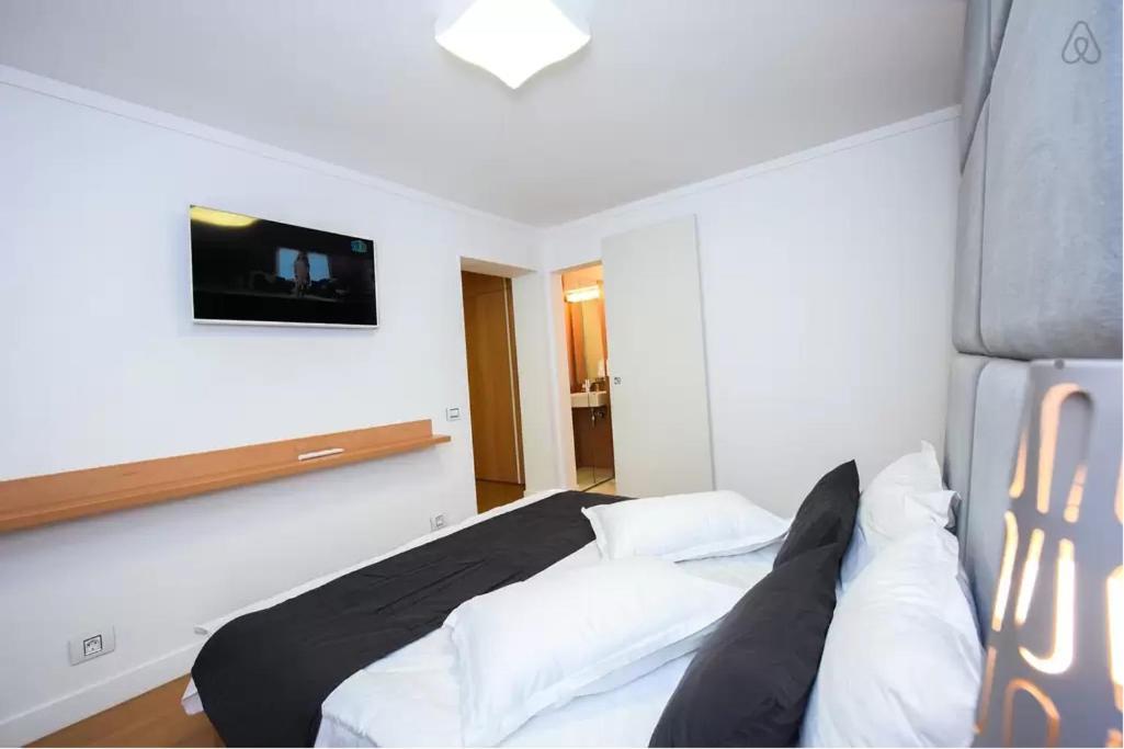 Bucharest Elite Apartments Екстериор снимка